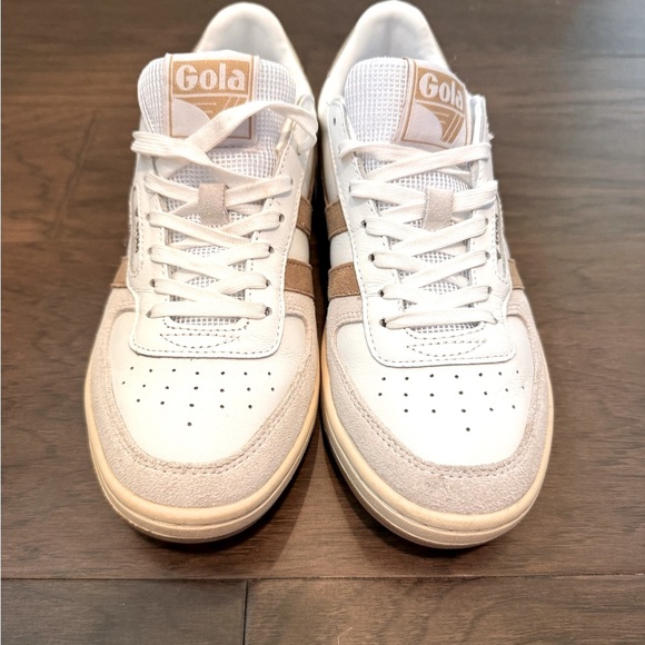 White and beige suede sneakers - Picture 2 of 8